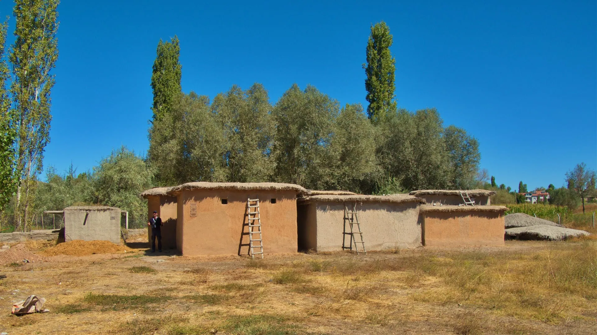 Aşıklı Höyük’te kerpiç Neolitik evlerin canlandırması