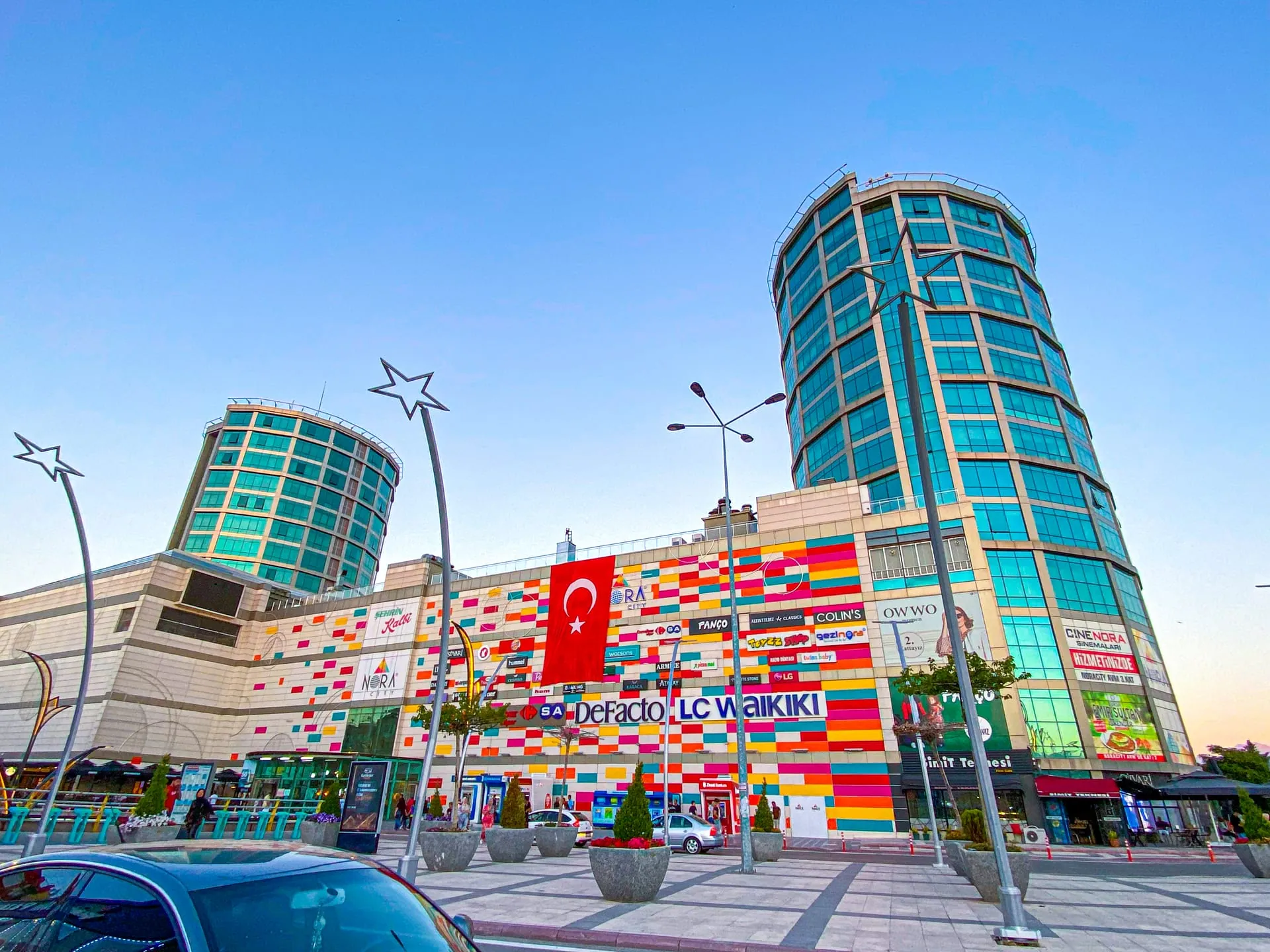 Aksaray’daki Nora City alışveriş merkezi